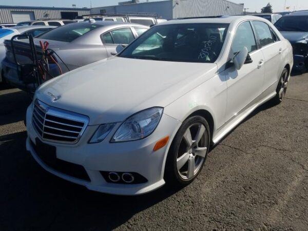 Mercedes-Benz E350  2010 White 3.5L — WDDHF8HB3AA103811