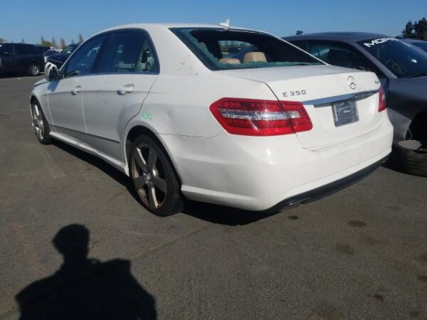 Mercedes-Benz E350  2010 White 3.5L — WDDHF8HB3AA103811