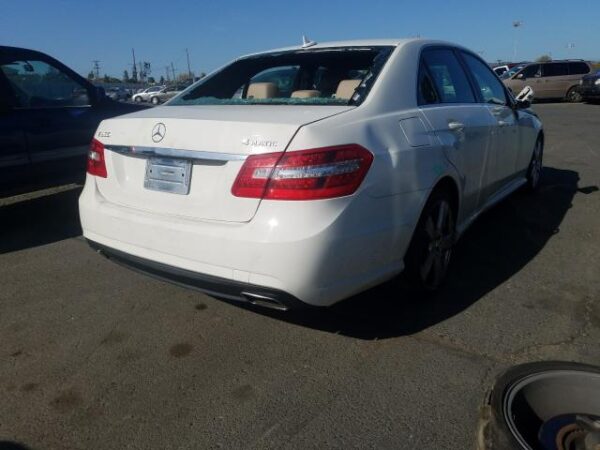 Mercedes-Benz E350  2010 White 3.5L — WDDHF8HB3AA103811