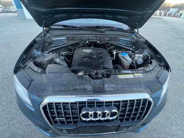 AUDI Q5 BLUE - WA1LFAFP6FA111316