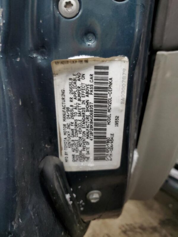 TOYOTA CAMRY GREEN - 4T1BF28K8WU068357