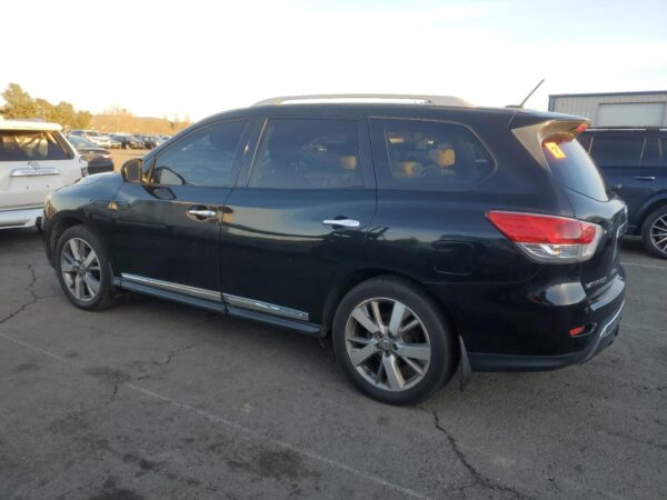 NISSAN PATHFINDER BLACK - 5N1AR2MN1FC656092