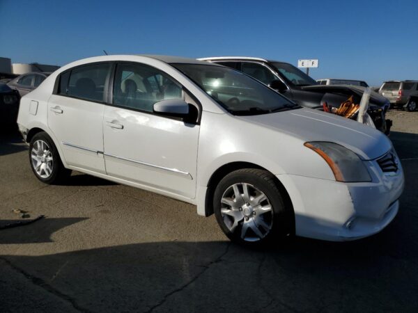 NISSAN SENTRA WHITE - 3N1AB6AP1AL633479