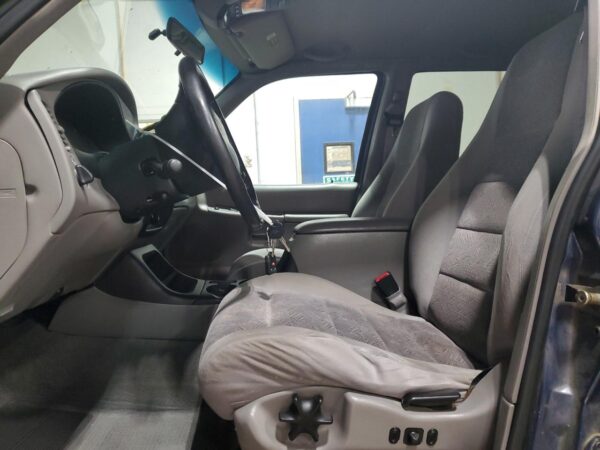 FORD EXPLORER BLUE - 1FMZU73E7YZC09573