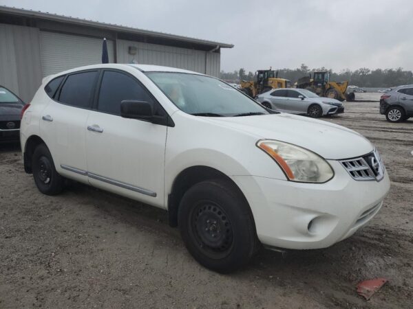 NISSAN ROGUE WHITE - JN8AS5MT6DW041935