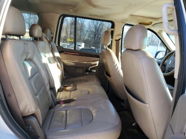 FORD EXPLORER WHITE - 1FMDU75K24ZA79547