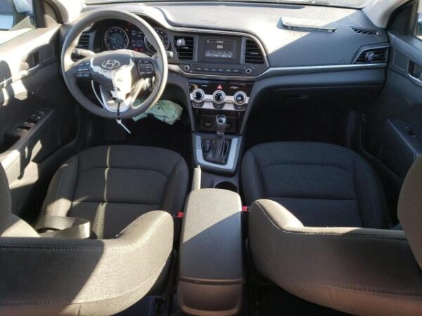 Hyundai Elantra 2019 - KMHD74LF8KU761077