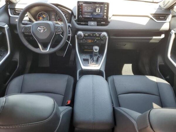 Toyota RAV4 2021 - 2T3C1RFV6MC143877