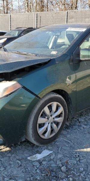 TOYOTA COROLLA GREEN - 2T1BURHE3FC402725