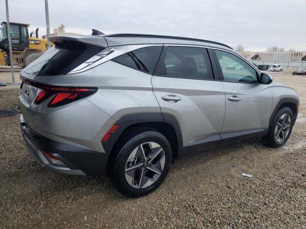 HYUNDAI TUCSON SILVER - 5NMJBCDE7SH477467
