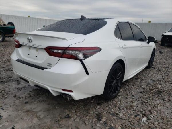 TOYOTA CAMRY XSE 2021 White — 4T1K61BK8MU047072