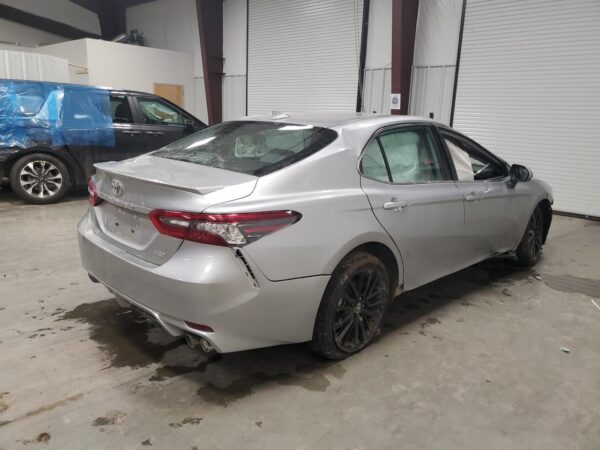 TOYOTA CAMRY SILVER - 4T1K61AKXPU803314
