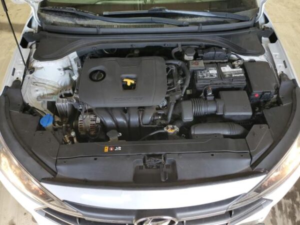 Hyundai Elantra 2020 - 5NPD84LF8LH585712