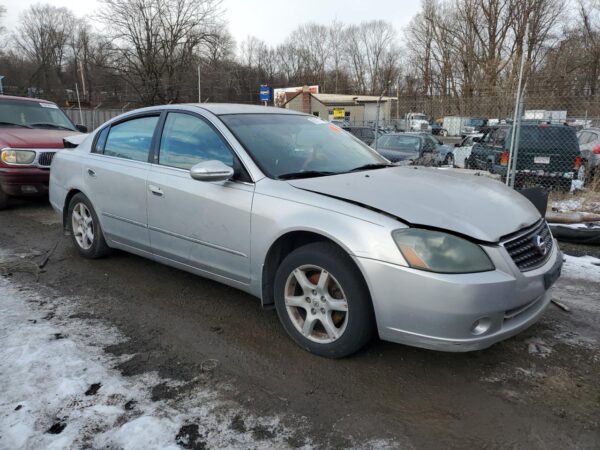 NISSAN ALTIMA SILVER - 1N4AL11D05N430243
