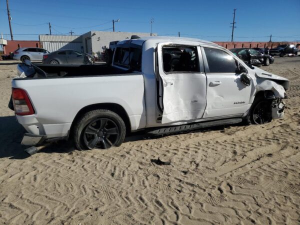 RAM 1500 WHITE - 1C6RREFM1LN179863