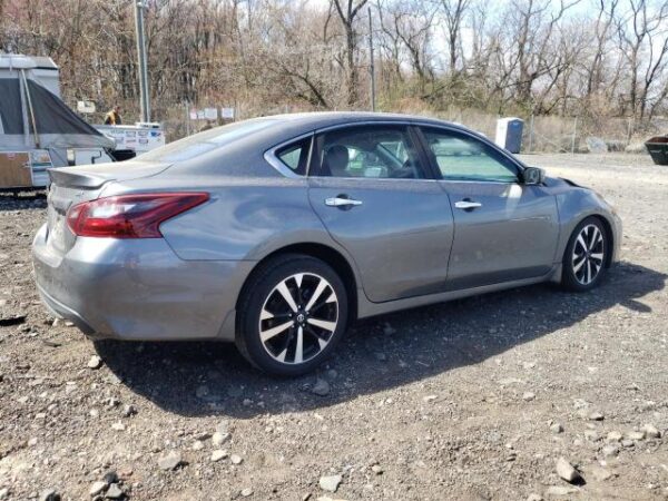 Nissan ALTIMA 2018 - 1N4AL3APXJC113825