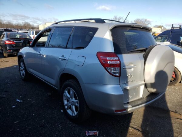 TOYOTA RAV4 SILVER - JTMBF4DV9C5050973