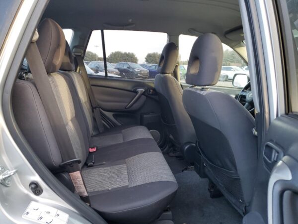 TOYOTA RAV4 SILVER - JTEHD20V856039028