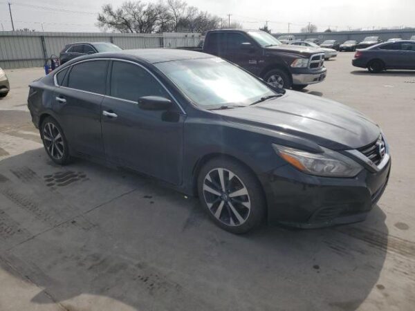 Nissan ALTIMA 2018 - 1N4AL3AP3JC232915