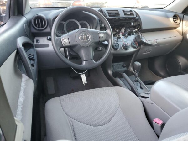 TOYOTA RAV4 SILVER - JTMBF4DV9C5050973
