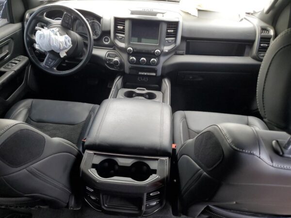 RAM 1500 SILVER - 1C6SRFFT7MN596923