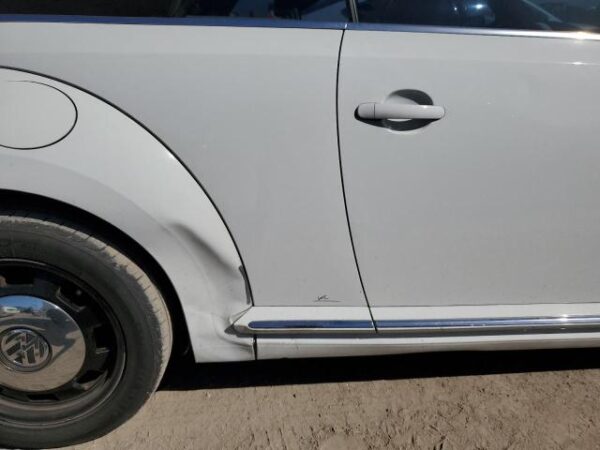 Volkswagen BEETLE 2015 - 3VW517AT5FM810179