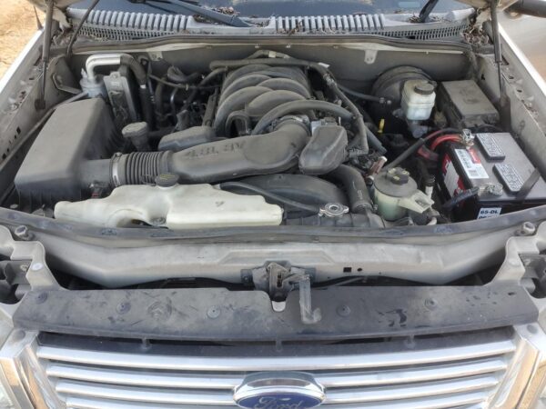 FORD EXPLORER GRAY - 1FMEU75858UA01260