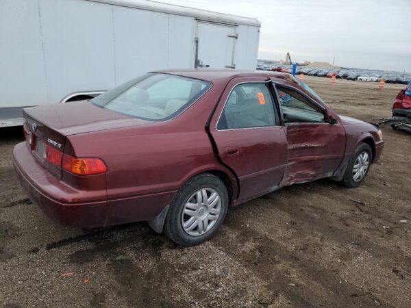 TOYOTA CAMRY BURGUNDY - 4T1BG22K9YU702963