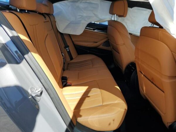 BMW M550XI 2021 Gray 4.4L — WBA13BK09MCF95052