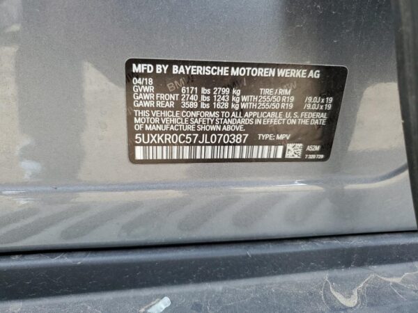 BMW X5 GRAY - 5UXKR0C57JL070387