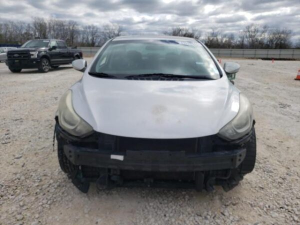 Hyundai Elantra 2015 - 5NPDH4AE0FH647103