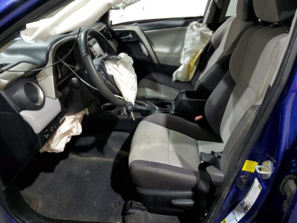 TOYOTA RAV4 BLUE - 2T3RFREV1FW232092
