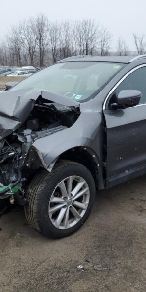 NISSAN ROGUE GRAY - JN1BJ1CRXJW200522