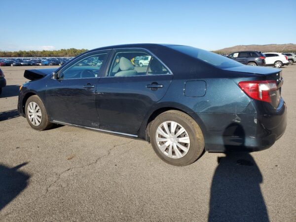 TOYOTA CAMRY BLACK - 4T4BF1FK2CR165195