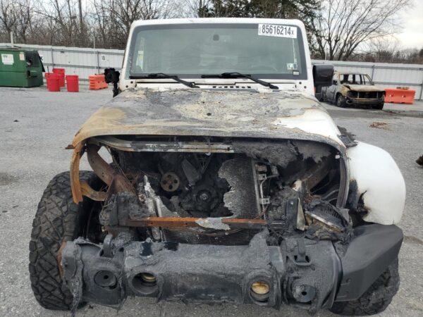 JEEP WRANGLER WHITE - 1C4BJWEGXEL325694