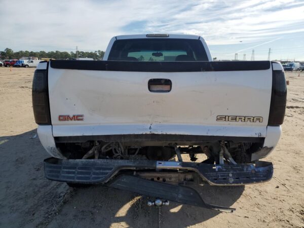 GMC SIERRA WHITE - 2GTEC19V841212785