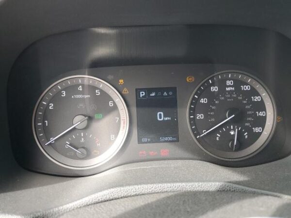 Hyundai Tucson 2018 - KM8J3CAL8JU805238