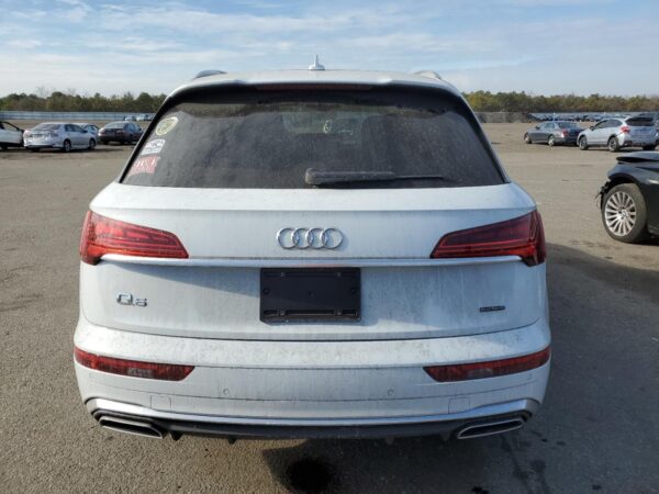 AUDI Q5 WHITE - WA1GAAFY3P2178573