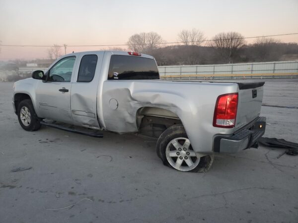 GMC SIERRA SILVER - 1GTR1VE01CZ113451