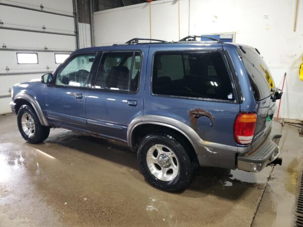 FORD EXPLORER BLUE - 1FMZU73E7YZC09573