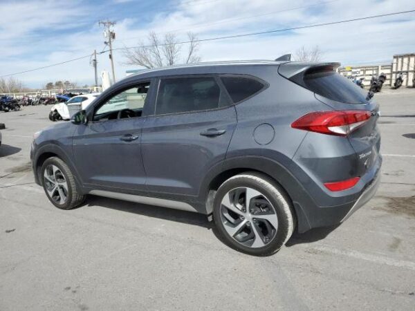 Hyundai Tucson 2018 - KM8J3CAL8JU805238