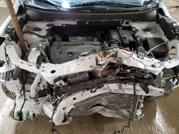 MITSUBISHI OUTLANDER SILVER - JA4ARUAU2NU018805