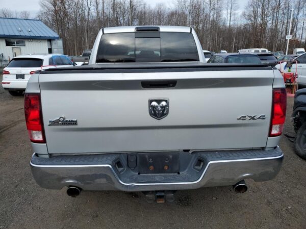 RAM 1500 SILVER - 1C6RR7GTXES299229