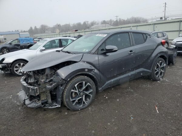 TOYOTA C-HR GRAY - NMTKHMBX4JR052439