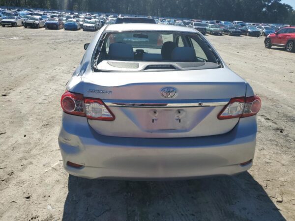 TOYOTA COROLLA SILVER - 2T1BU4EE9CC912564