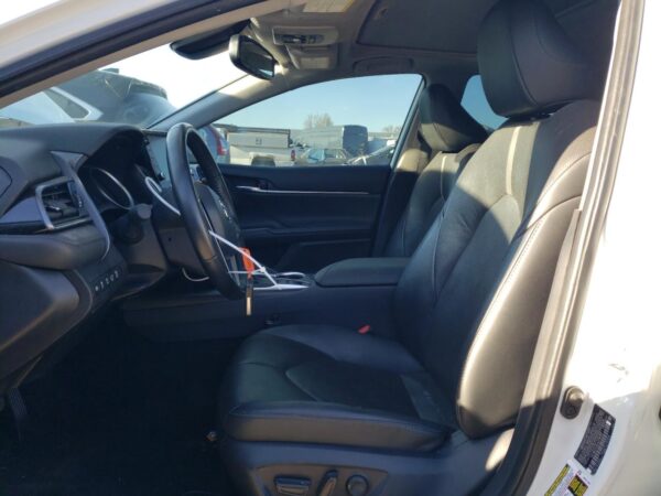 TOYOTA CAMRY WHITE - 4T1F31AK1PU608521