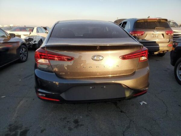 Hyundai Elantra 2020 - 5NPD74LF4LH611936