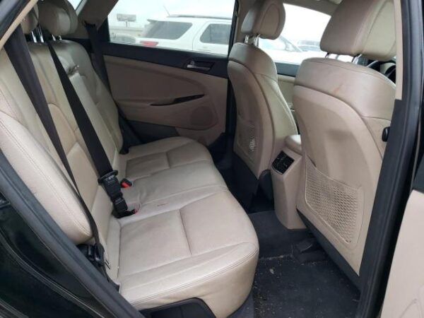 Hyundai Tucson 2016 - KM8J33A20GU222159