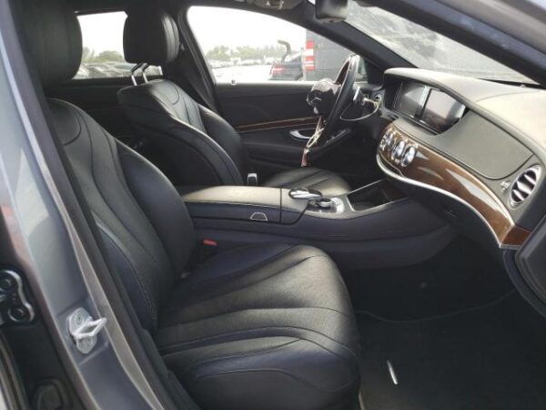 Mercedes-Benz S 550 2015 Gray 4.6L 8 — WDDUG8CB4FA069730