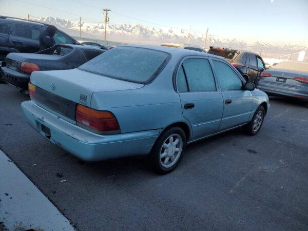 TOYOTA COROLLA BLUE - 1NXAE04B5SZ264887